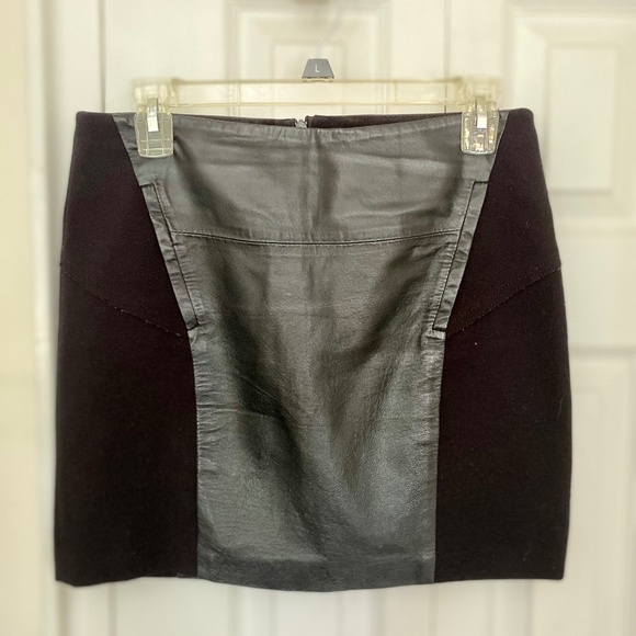BB Dakota mini skirt with leather accents, Size: Small, Color: Black - Picture 1 of 5